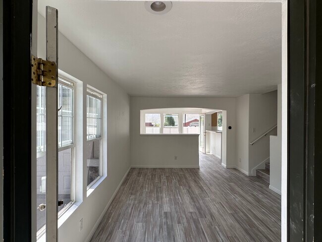 Photo - 1129 W 1390 S