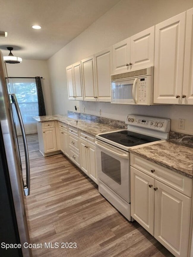 Photo - 7958 Evelyn Ct