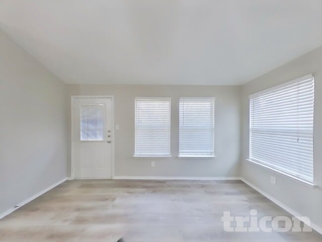 Photo - 1602 Canary Island Ct