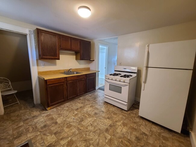 Photo - 236 Hillside Ave Unit 3