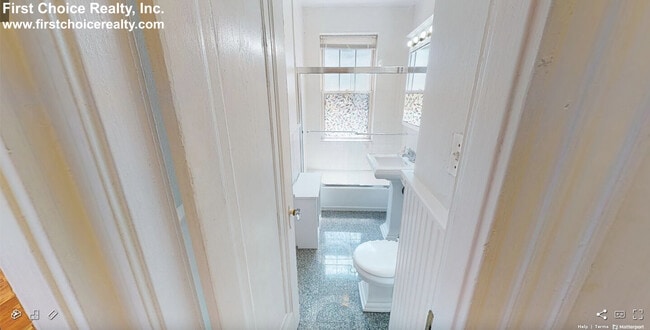 Photo - 2001 Commonwealth Ave