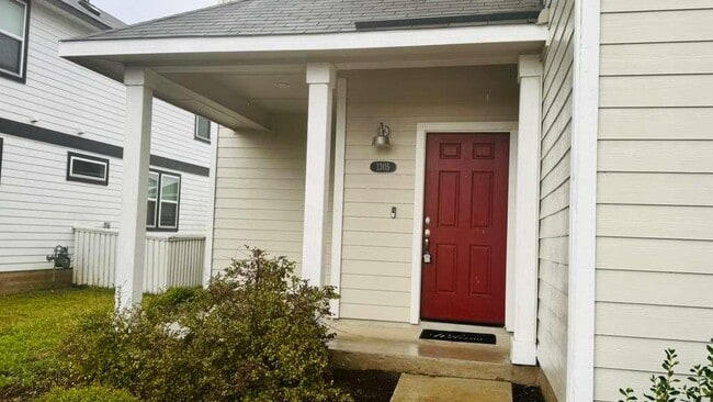 Photo - 1305 Goforth Rd