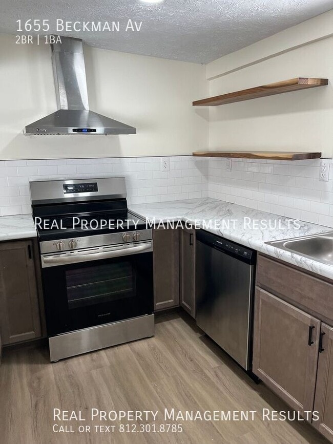 Photo - 1655 Beckman Ave