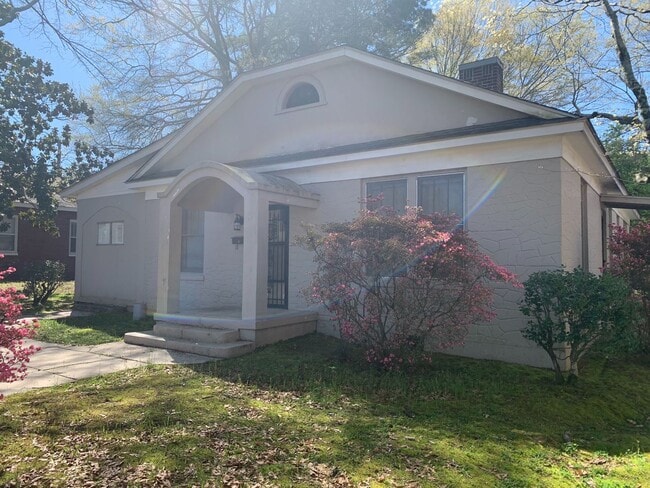 Photo - Jefferson Avenue Casa