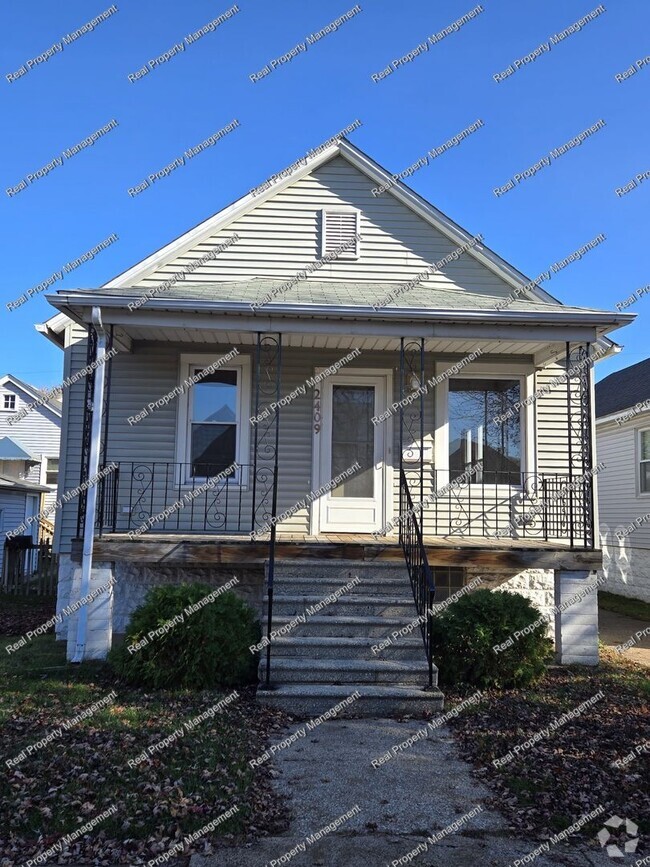 Building Photo - Two Bedroom Ranch Rental