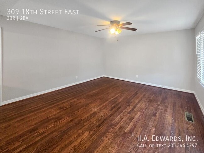 Photo - 309 18th St E