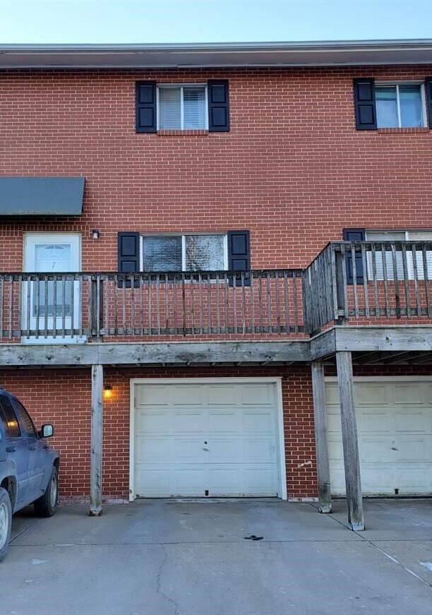 Photo - 1905 Thurston Ave Townhome