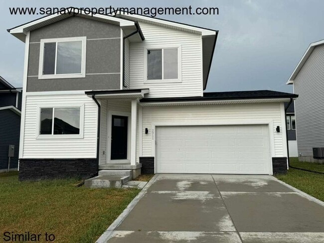 Building Photo - Stunning Modern Single-Family Home in Norw...