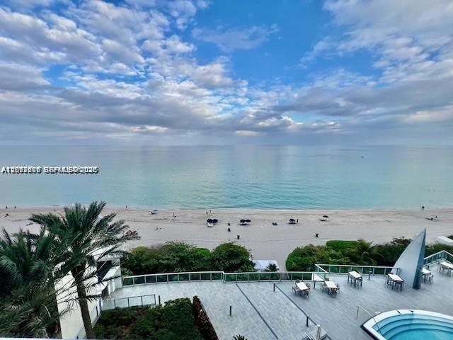 Building Photo - 17121 Collins Ave Unit 1007