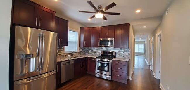 Photo - 4138 W Barry Ave Unit 2