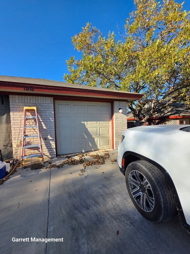 Photo - 1703 Taylor St Casa Adosada