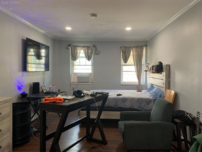 Photo - 21-29 Audrey Ave Unit 2