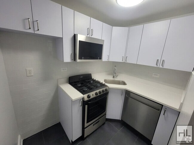 Building Photo - EAST 56 STREET Rental