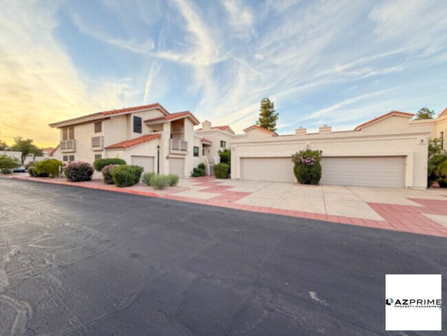 Photo - Welcome to this a Beautifully Designed 2/2 Scottsdale Condo in Cabrillo Square.!