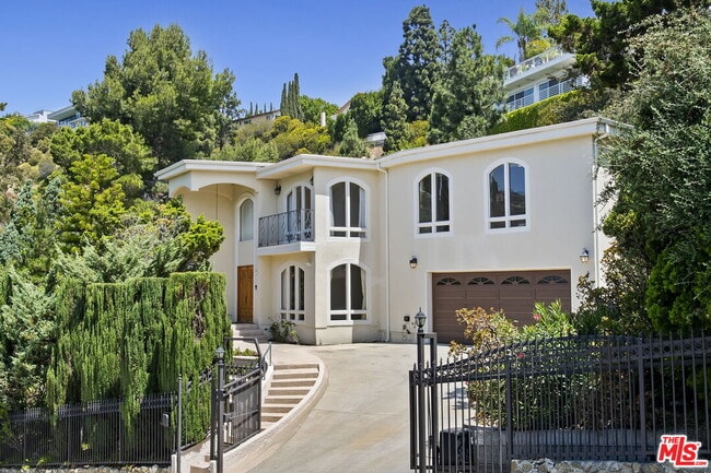 Building Photo - 7863 Electra Dr