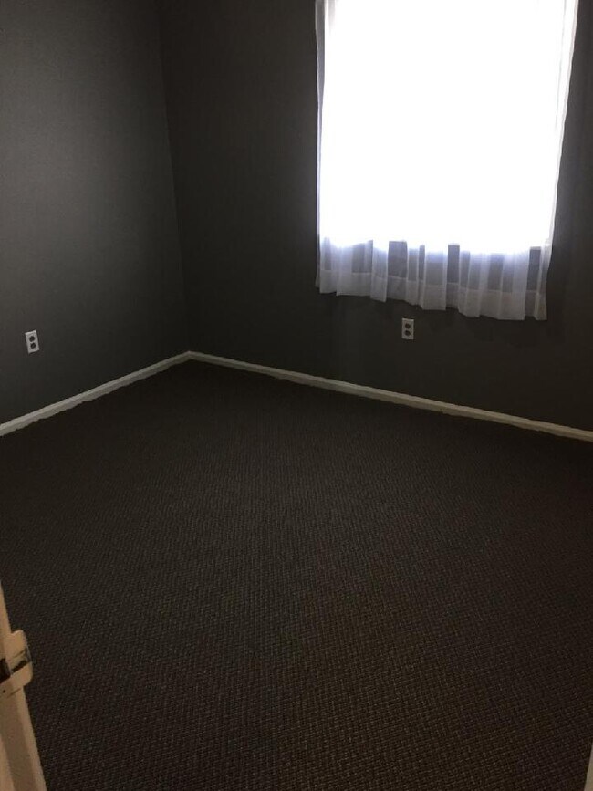 2275 N Cable Rd Condo Unit 17 Condo for Rent in Lima, OH