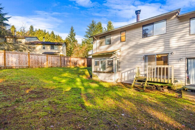 Photo - Redmond 3 Bedroom 1.5 Bath Garage Duplex
