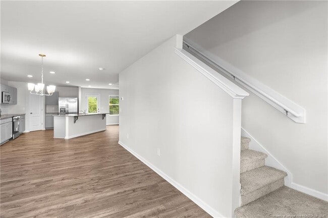 Photo - 129 Chinook Ln