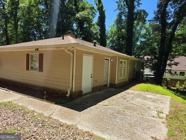 Photo - 586 Ridge Ave