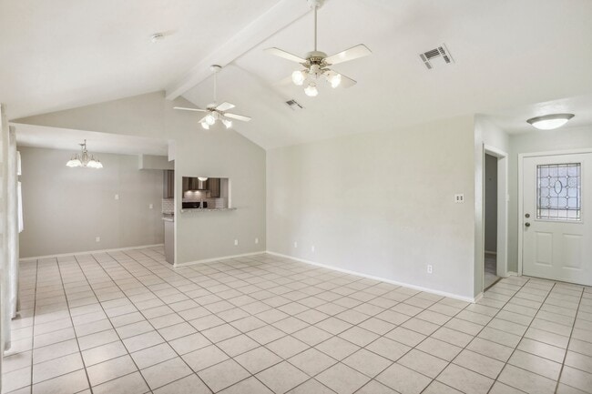 Photo - 722 Princeton Ln