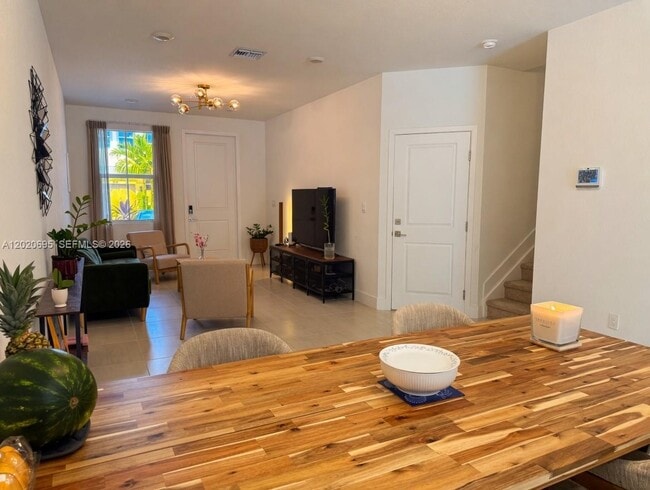 Photo - 217 SW 170th Ave