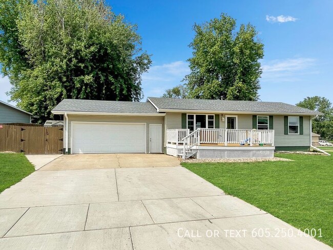 4 Bed 2 Bath Home - 4 Bed 2 Bath Home