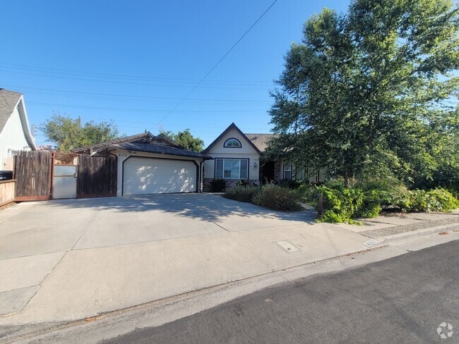 Building Photo - 437 Enslen Park Ct Rental