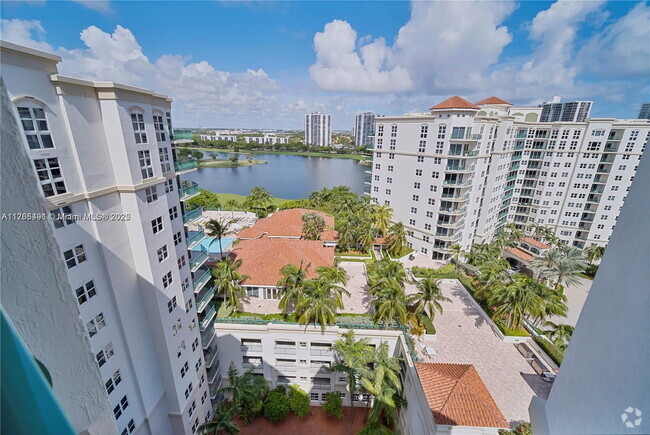 Building Photo - 19900 E Country Club Dr Rental