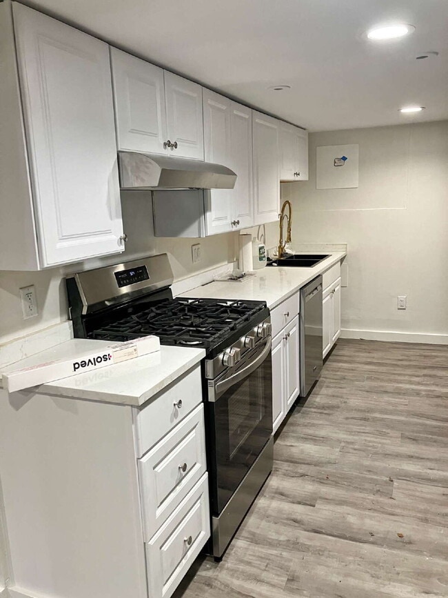 Photo - Spacious 1 Bedroom in quiet Milton area cl... Unit 6
