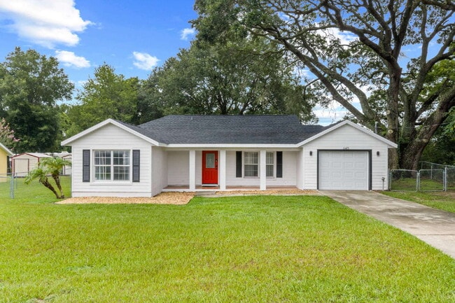 Building Photo - Updated 3BR Home with Fenced Backyard & Great Kitchen