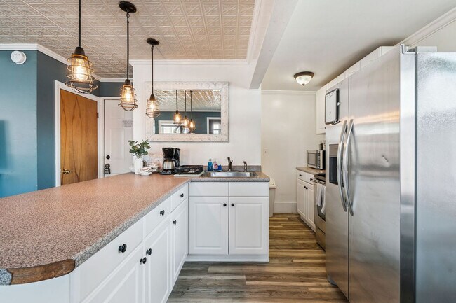 Photo - 2 Dover Ave Unit ID1333623P