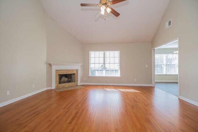 Photo - 6030 Eden Ln