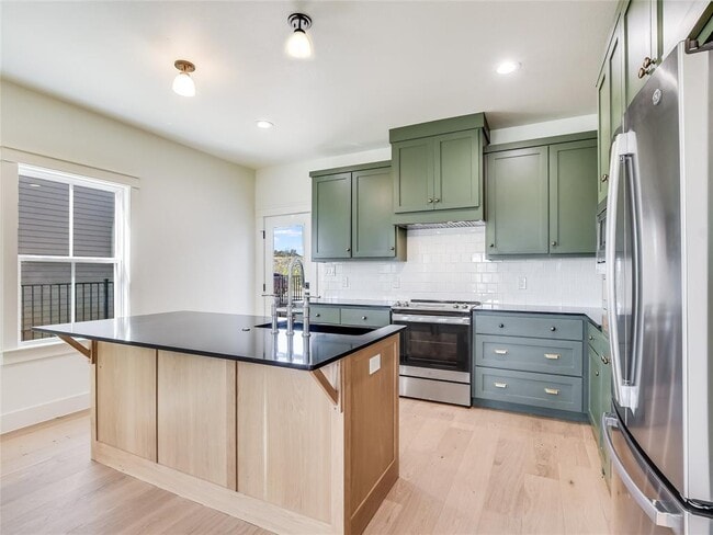 408 Stagecoach Trail