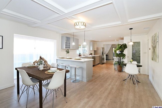 Dining/Kitchen