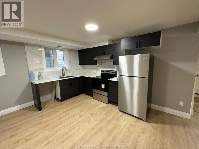 Photo - 757 Randolph Ave