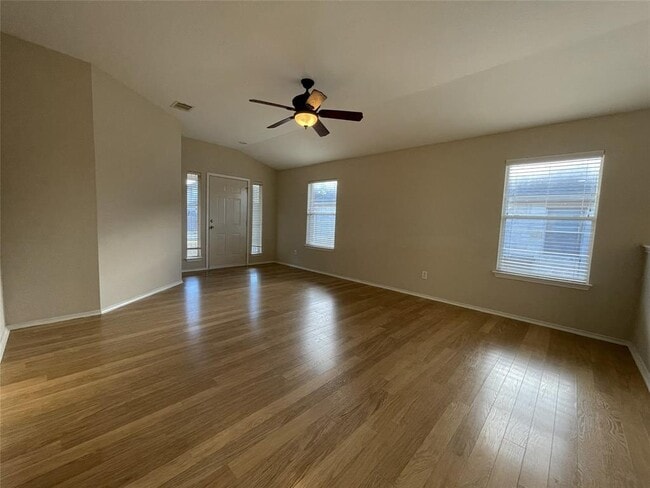 Photo - 803 Middle Brook Dr