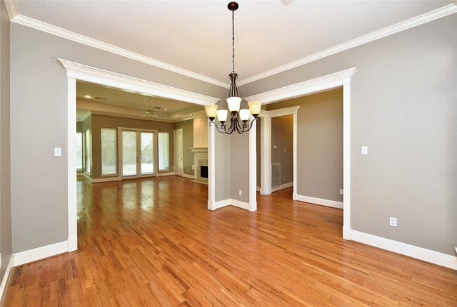 Photo - 5830 Hornwood Dr