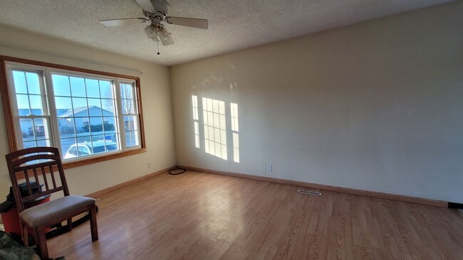 Photo - 4 bedroom 2 bath home in great SW location!