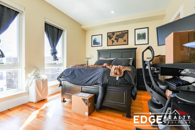 Photo - 23 Glencoe St Unit 1