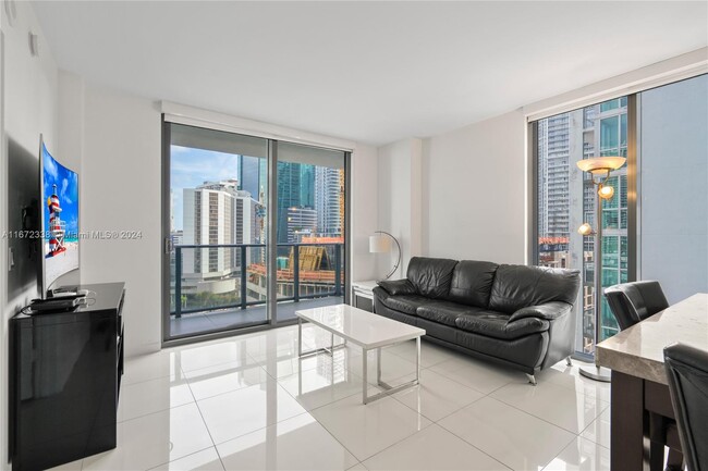 Photo - 31 SE 6th St Condominio Unidad 1808