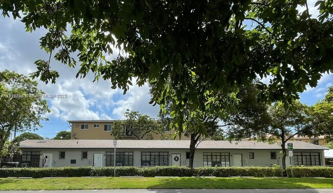 Photo - 1346 NW 6th St Apartamento Unidad 2