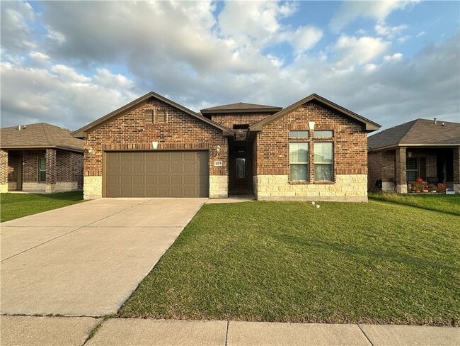 Building Photo - 1015 Santa Catalina St