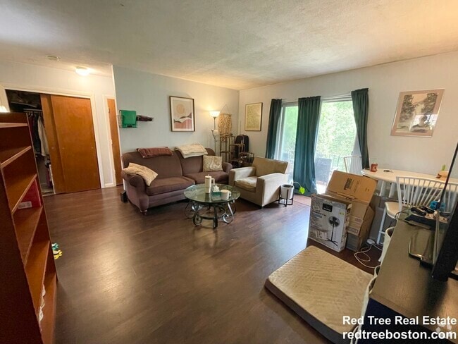 Building Photo - 33 Westgate Rd Unit 1 Rental