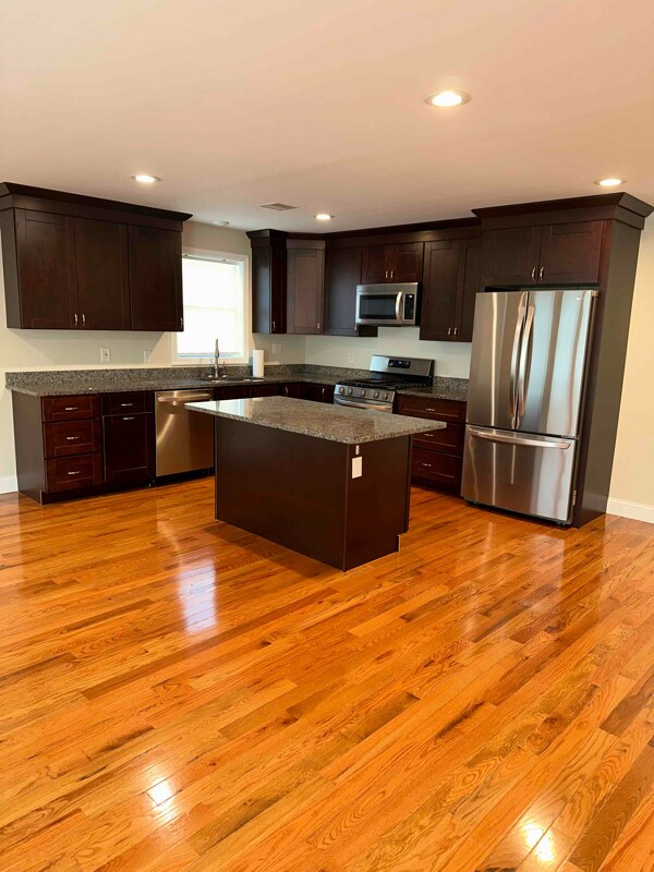 Photo - 32 Alaska St