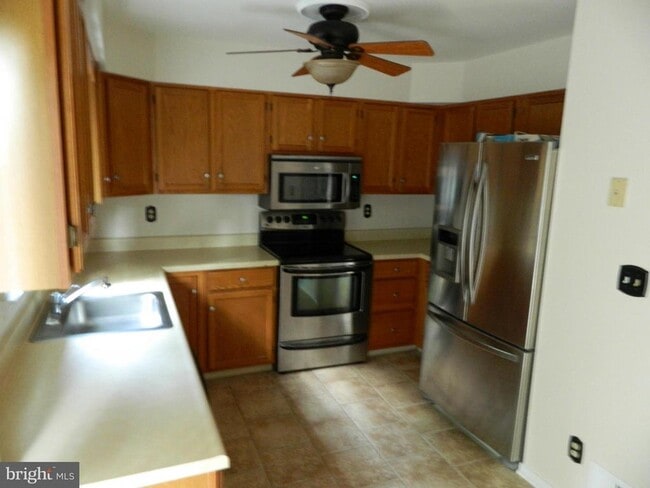 Photo - 1321 Merry Hill Ct