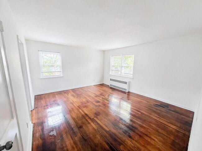 Building Photo - Fairmont Estates Unit 144B