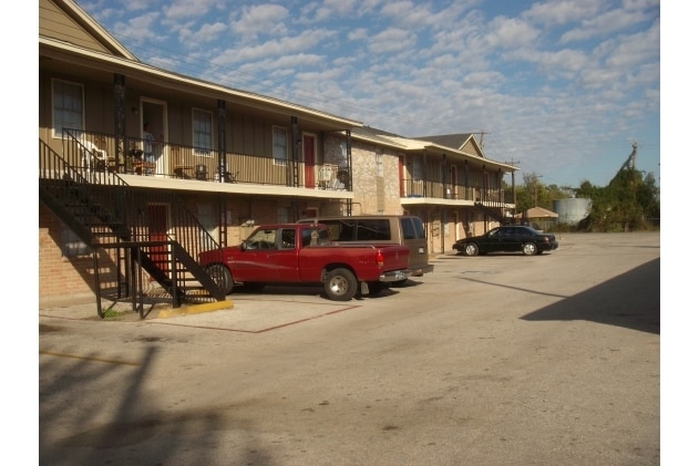 Hollyvale Apartaments - Hollyvale Apartments