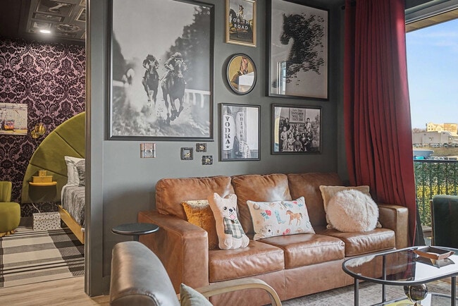 Photo - 245 Hermitage Ave Unit SI ID1261721P