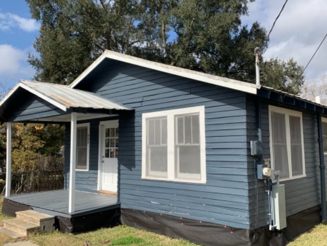 Photo - 911 E Ash St