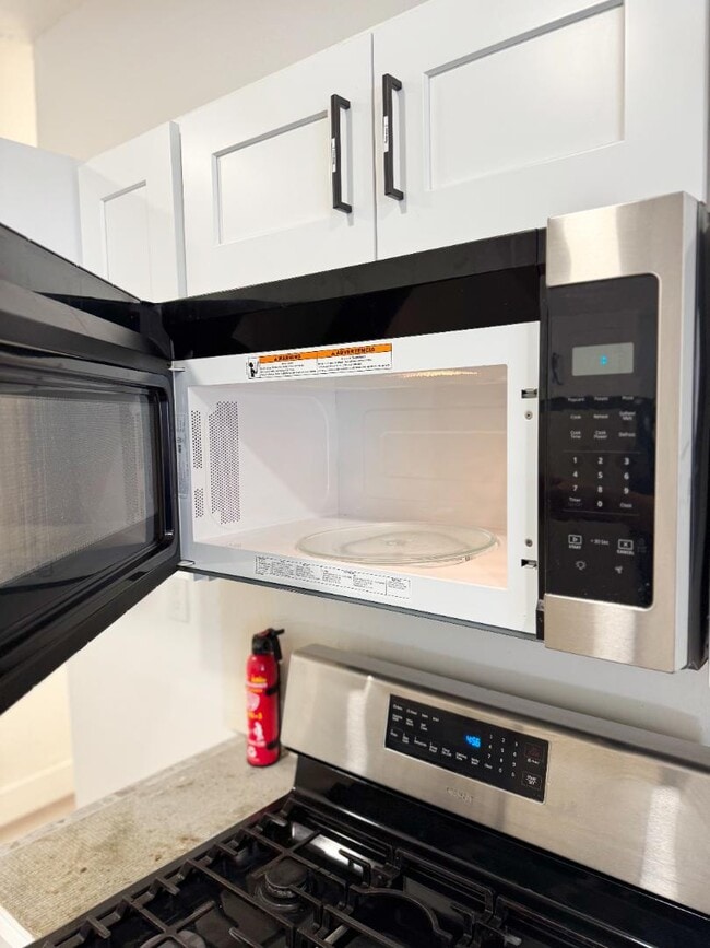 Photo - 1845 E Monroe St